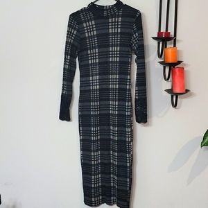 Venus Plaid Dress with Lave Detail Sleeves, Medium